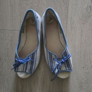UGG Blue and White Striped Peep-Toe Flats